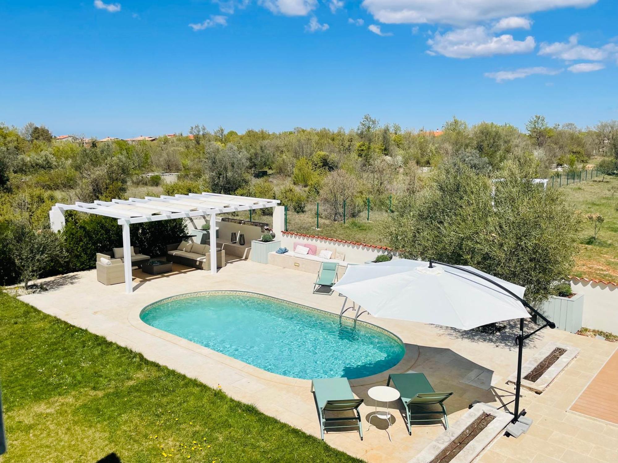 Luxury Villa In Istria - 9,000 Sqm Private Estate With Pool & Sauna, 15 Min To Sea, Near Fazana, 3 Bedrooms Jursici Exterior photo
